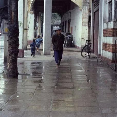 北京明天几点开始下雨（北京明天几点下雨到几点）